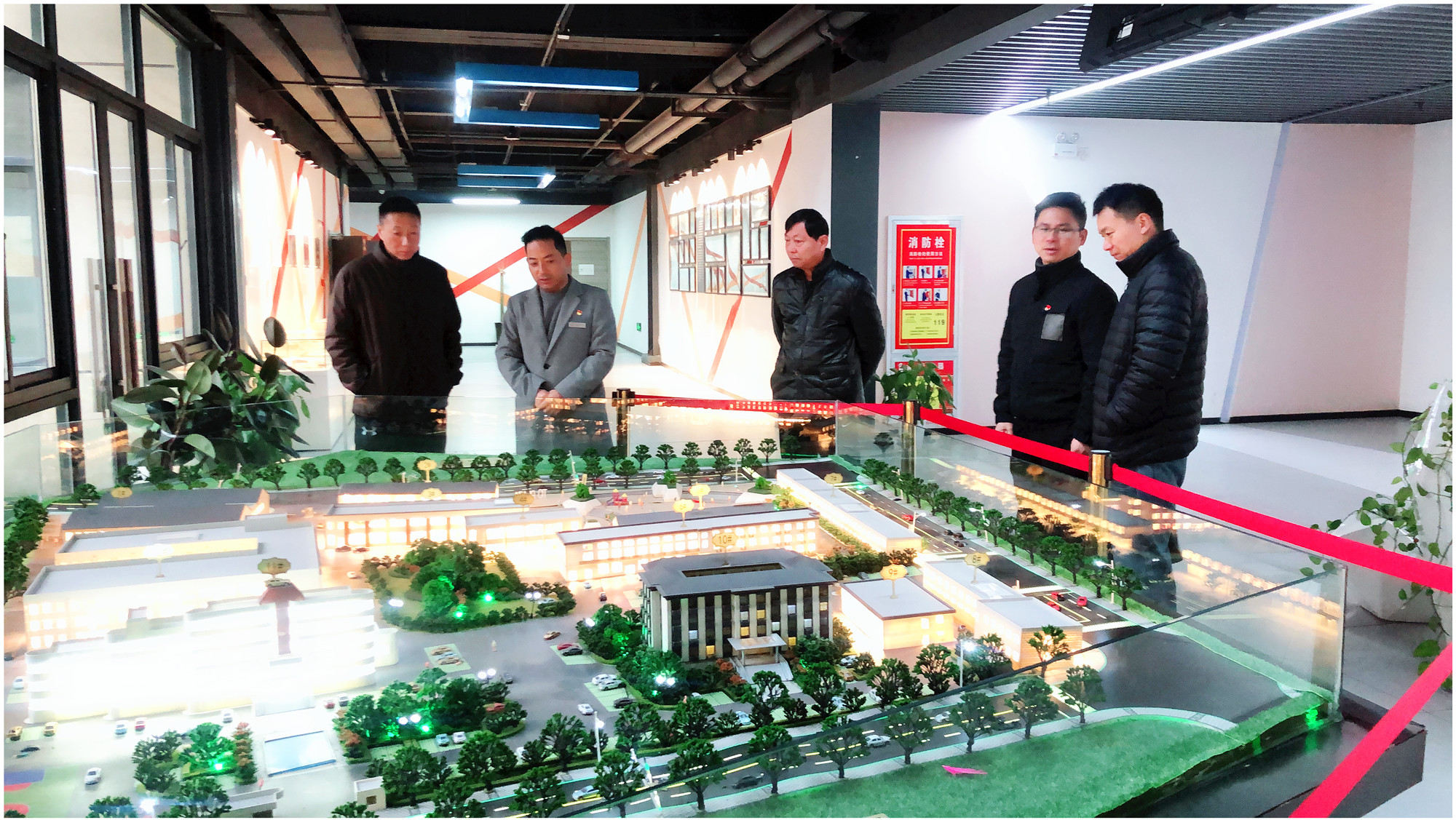 庐阳区政协党组成员、秘书长尹杨 莅临庐阳超凡国际文创园调研指导