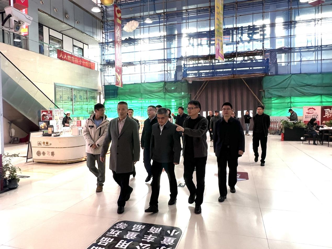 钱江商城迎市区联合检查 织牢经营与消防双重防线